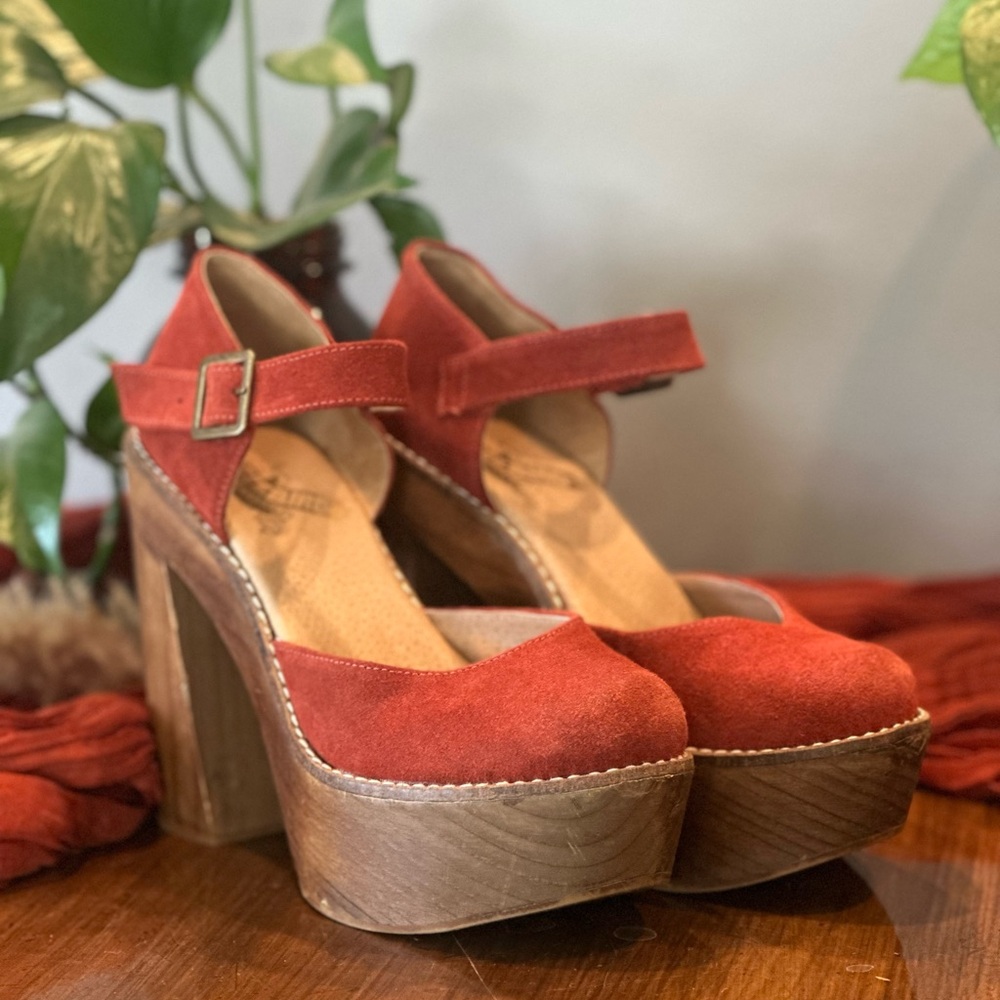 Freebird by Steven Poppy Mary Jane Wooden Platform - Terracotta